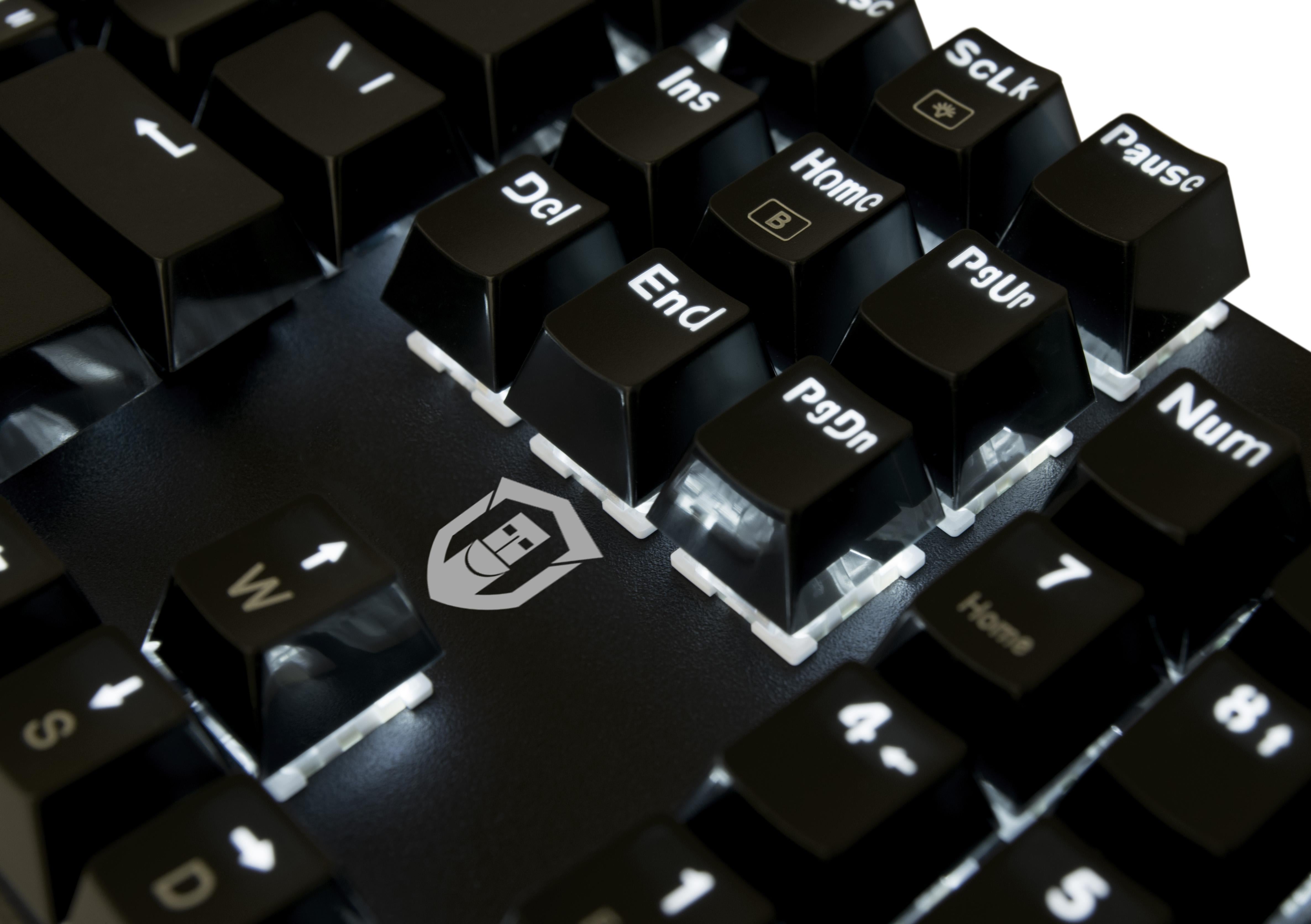 plugable-full-size-104-key-mechanical-keyboard-with-blue-style-switches image 3