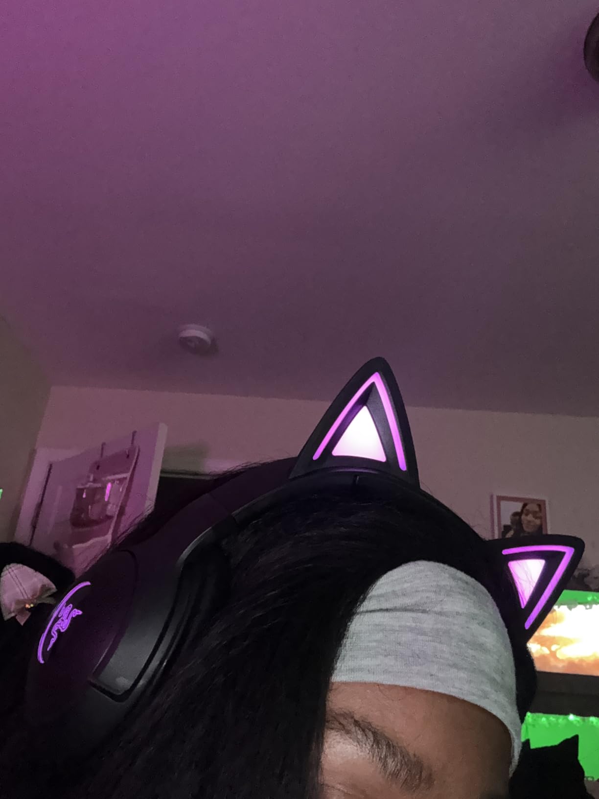 Good for gaming, but ear pads get hot