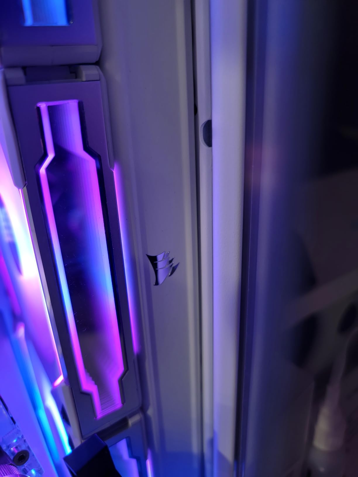 Solid radiator, but the port spacing is tight
