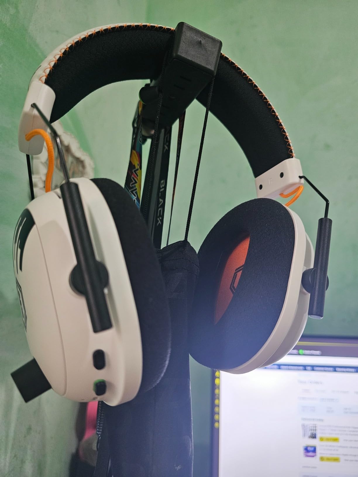 Great headset, but a bit tight