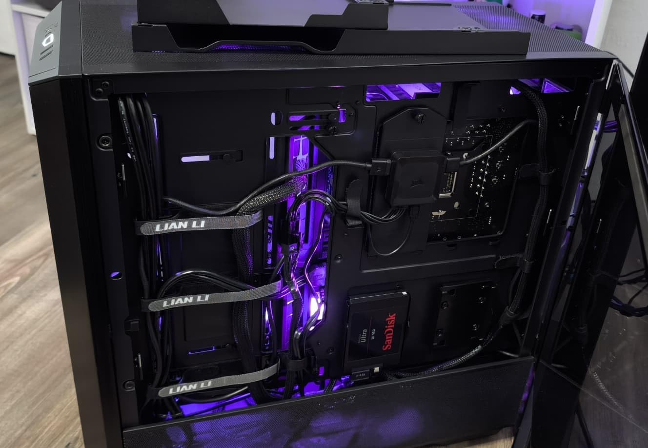 Excellent RGB and airflow