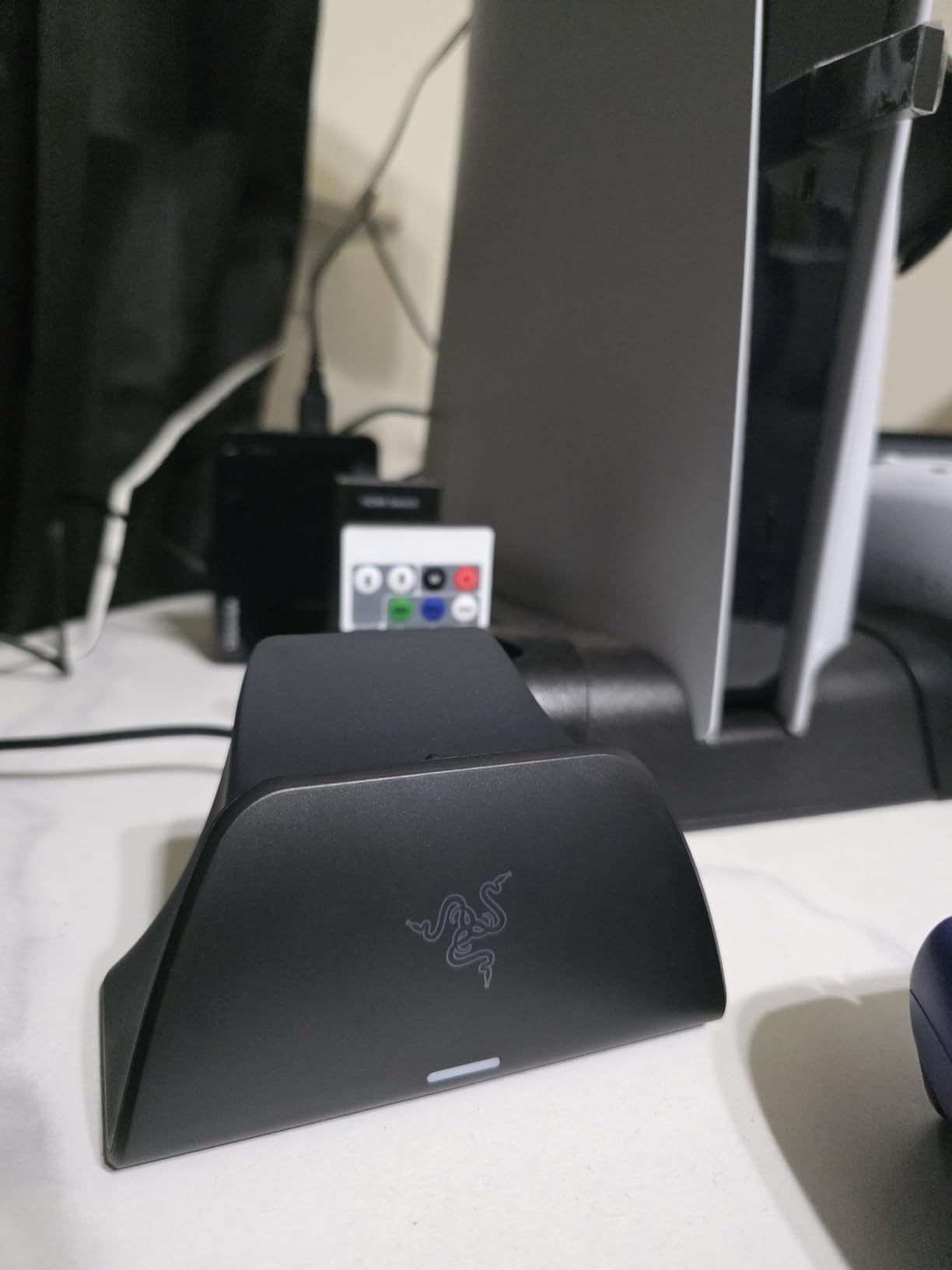 Good stand, but cables are short