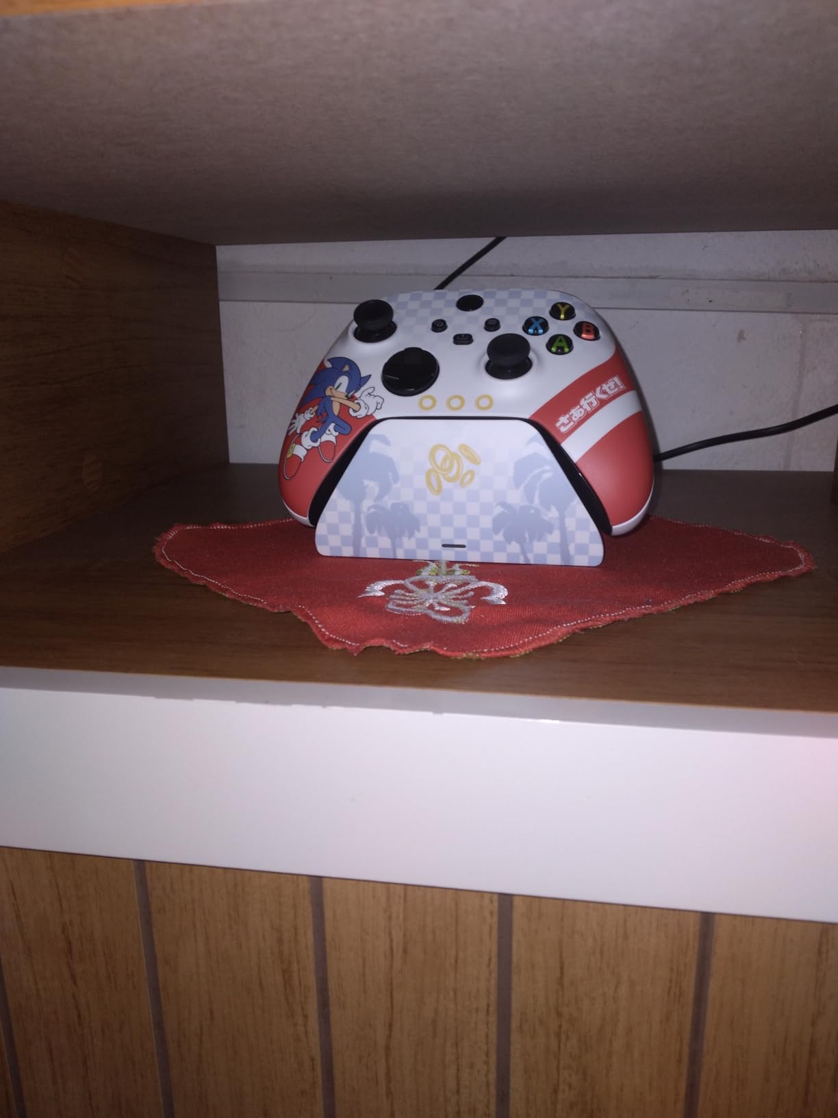 Nice controller, but battery life is average