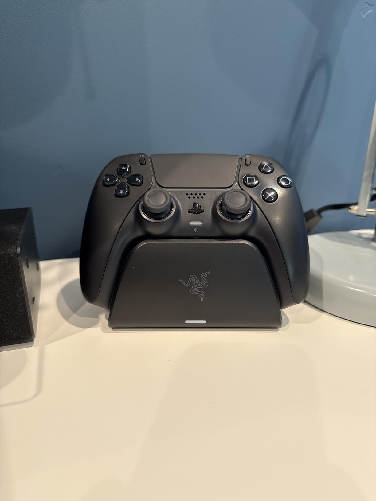 Fast charging and looks great