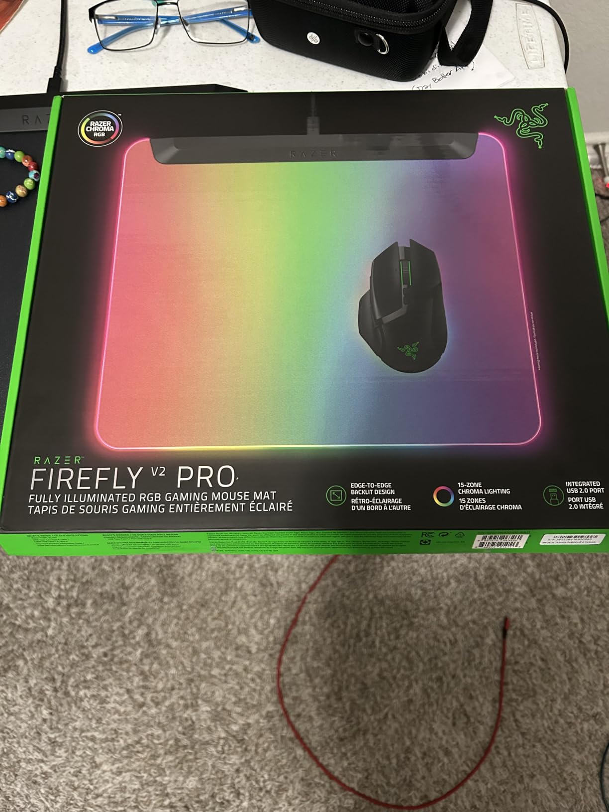 Makes my desk pop