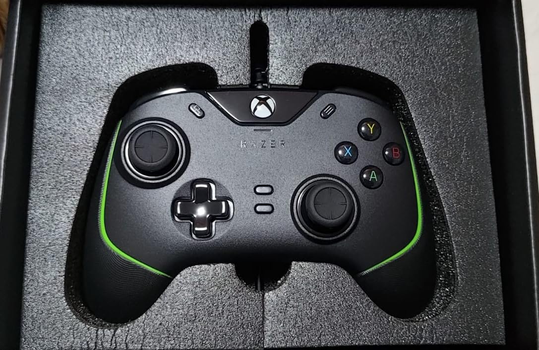 Great controller, but cable could be longer