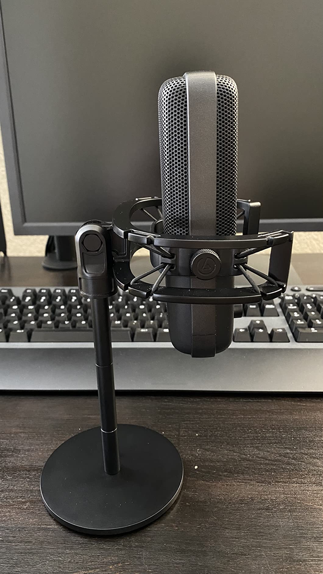 Works but doesn't fit my stand