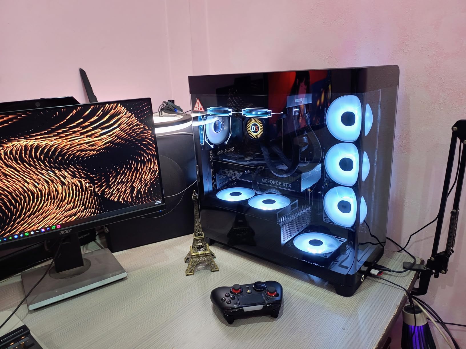Beautiful case, but a bit heavy