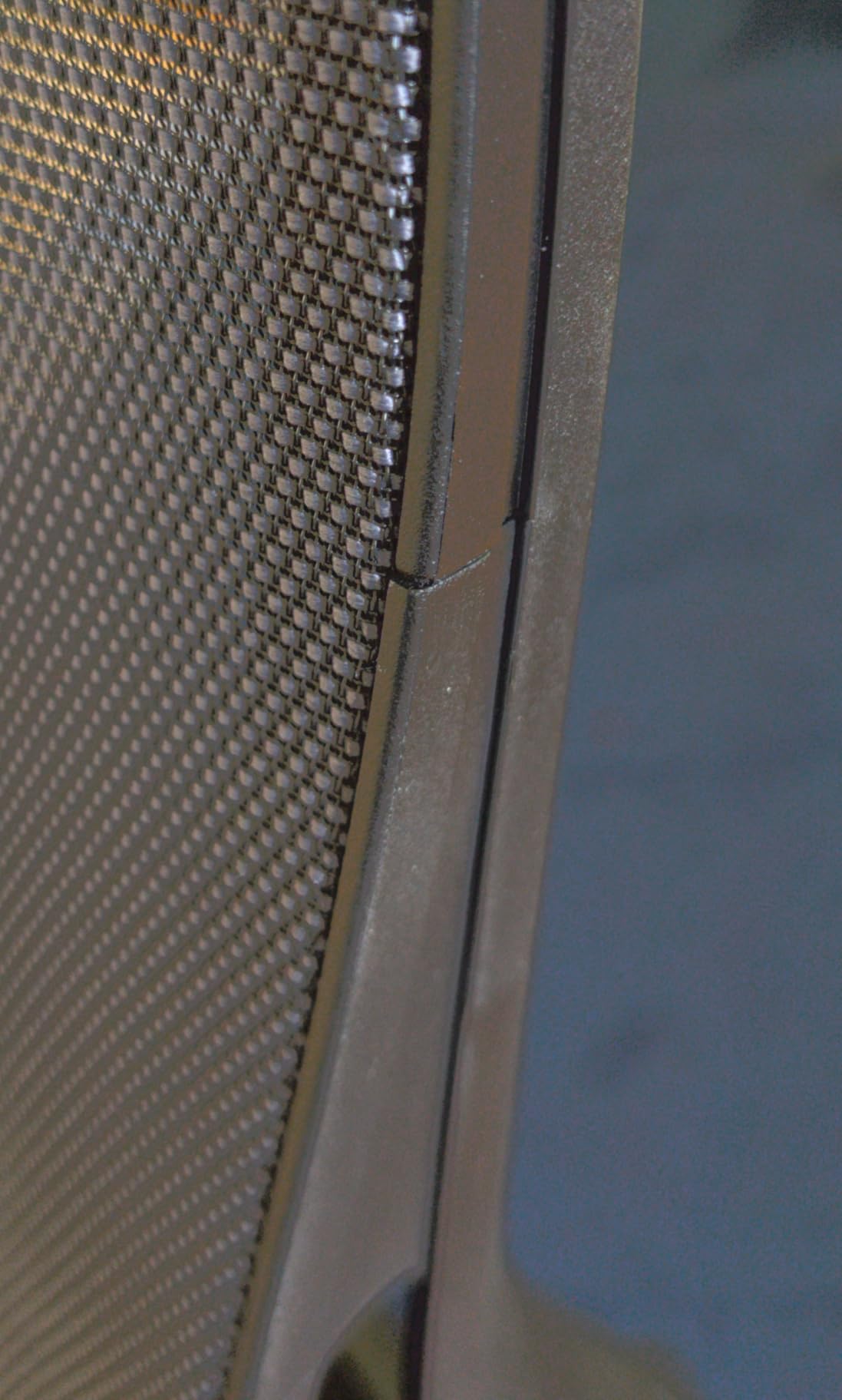 Armrests broke