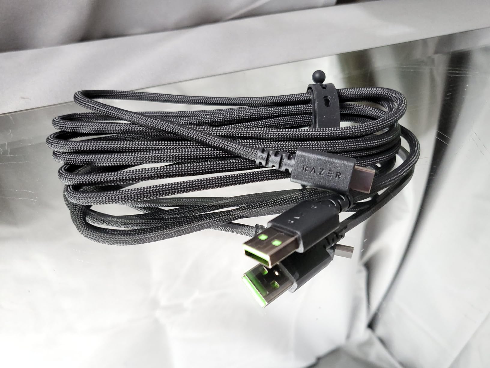 Too heavy and cables are annoying