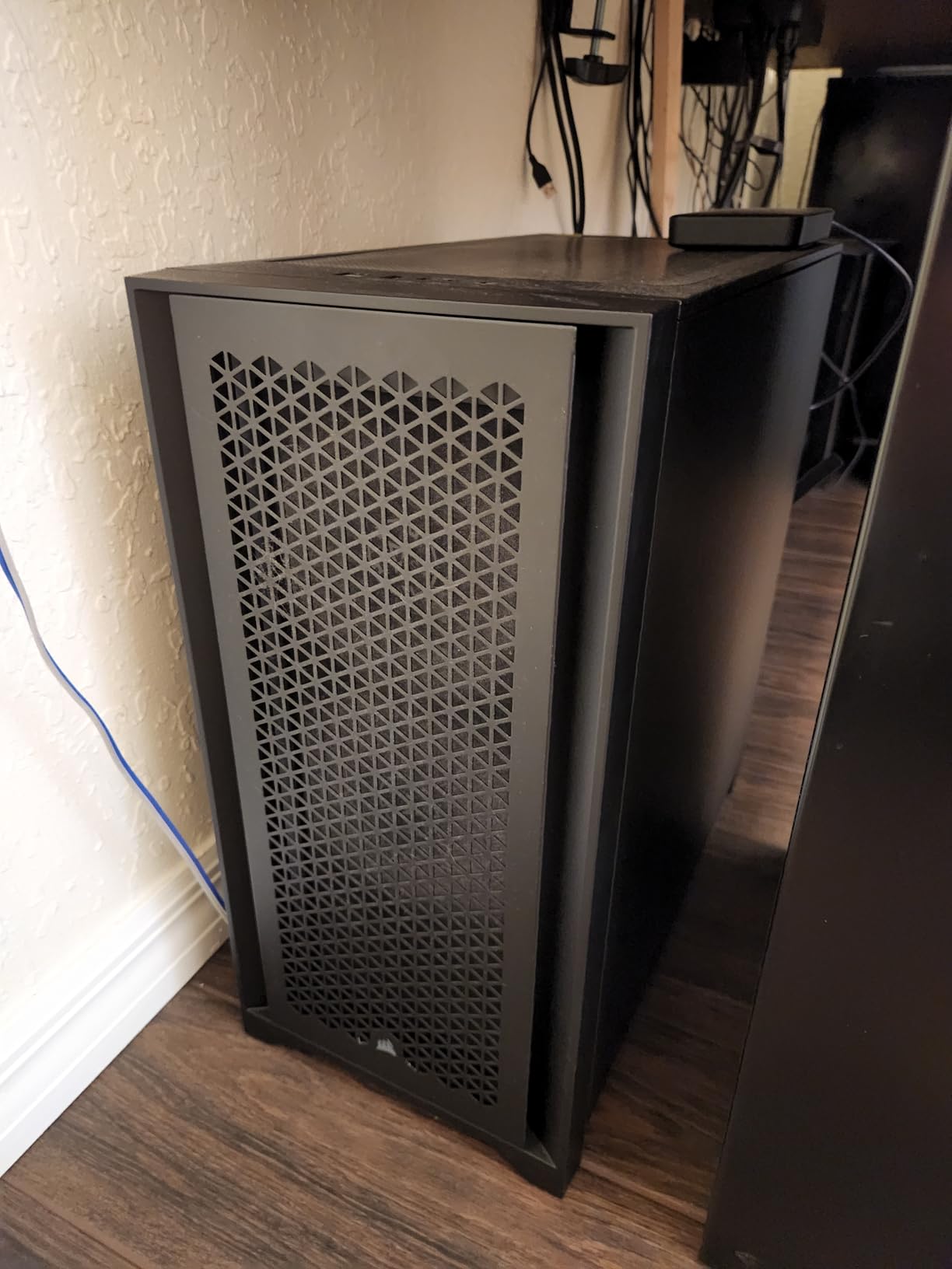 Great case, but noisy fans