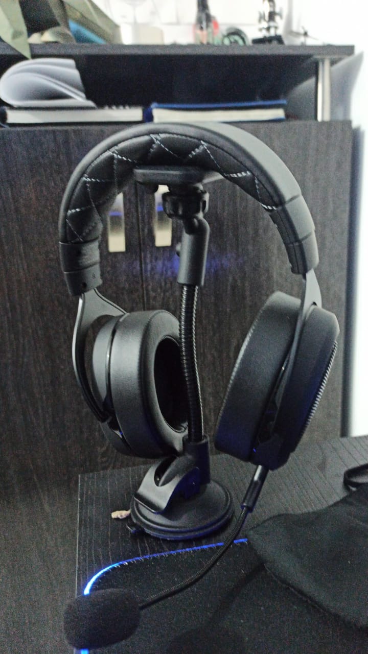 Nice sound, average mic