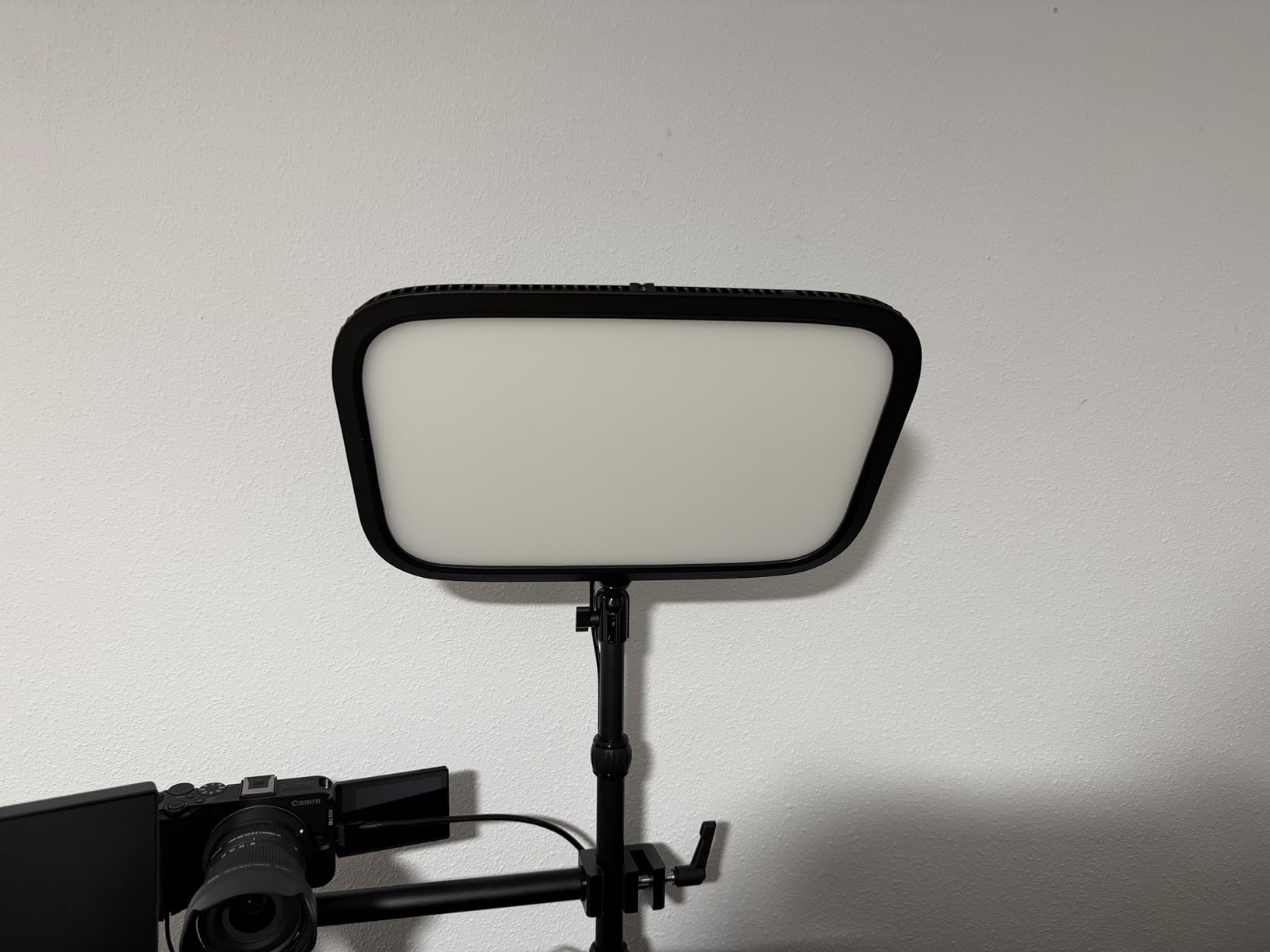 Solid light, limited mount