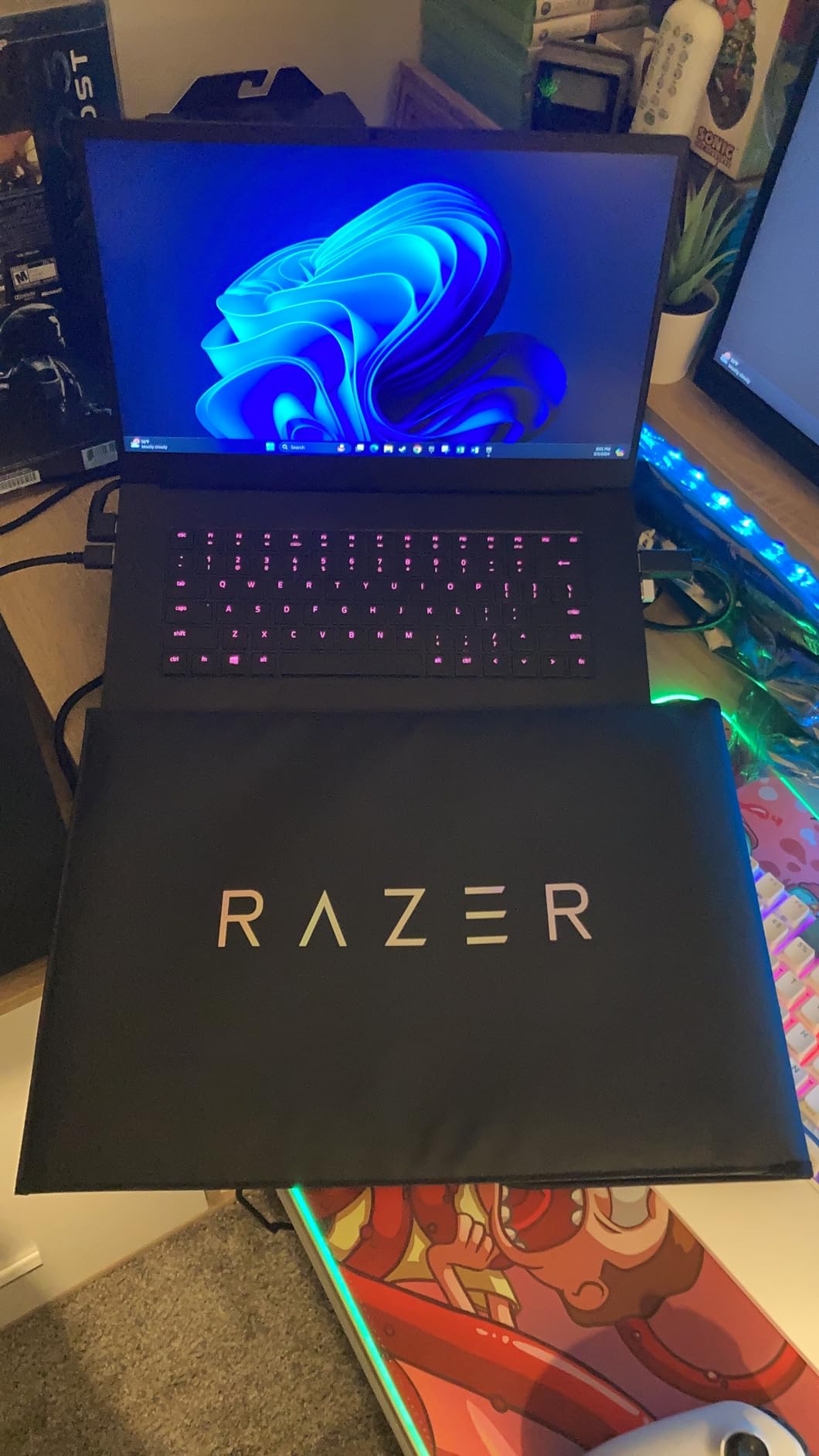 Great sleeve, cool bonus