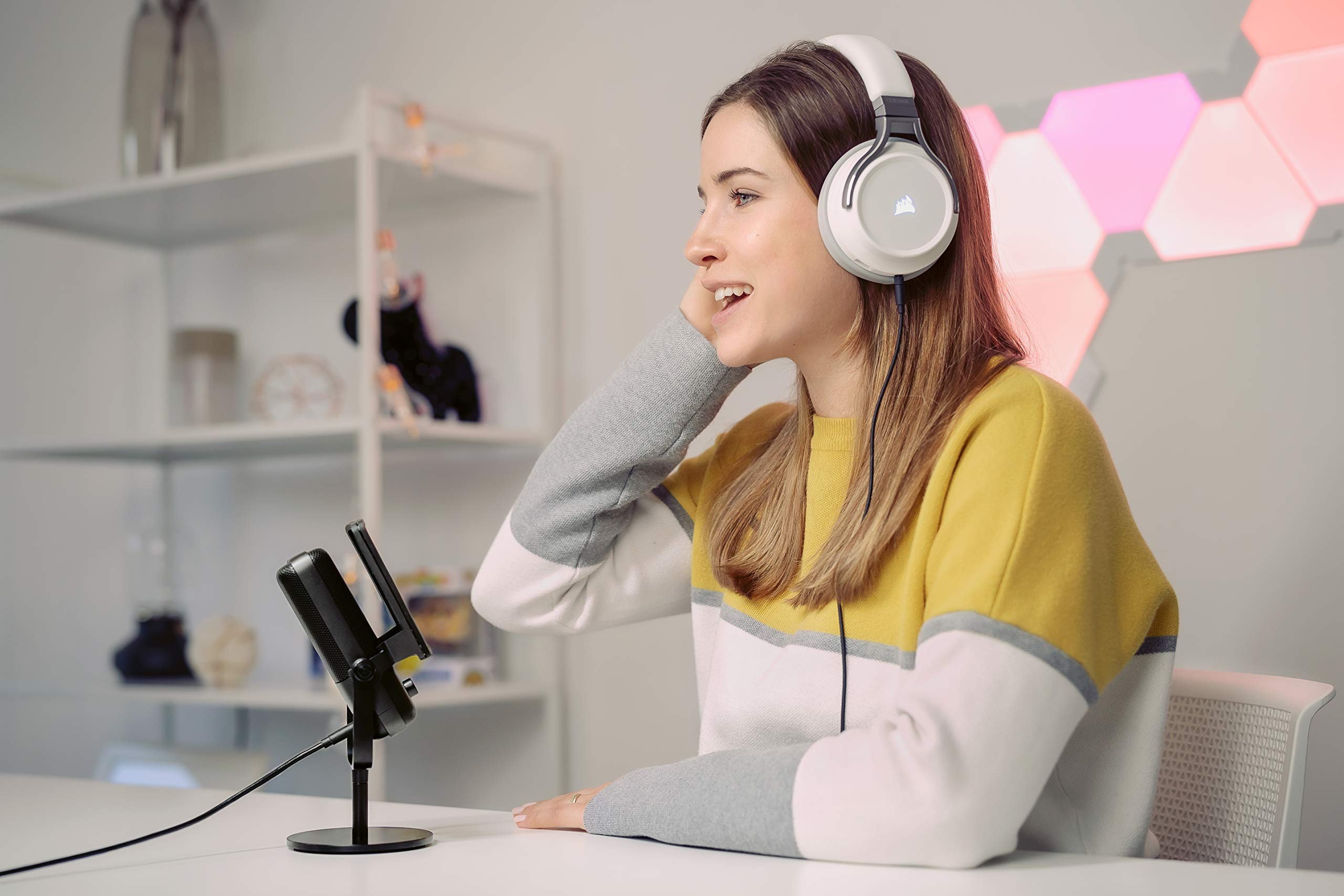 elgato-pop-filter-for-wave-microphones-dual-layer-steel-mesh-magnetic-snap-on image 8