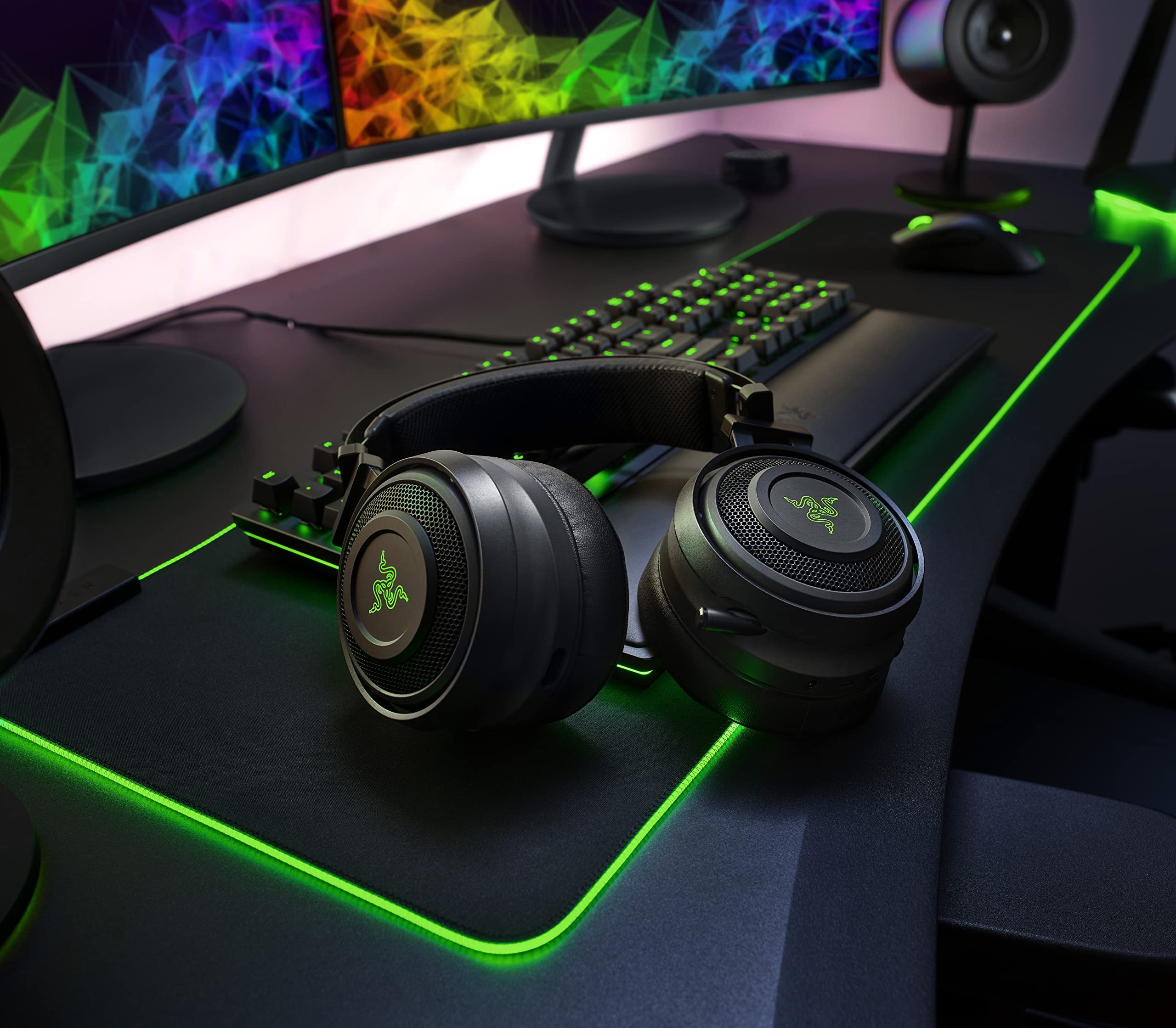 razer-goliathus-extended-chroma-gaming-mousepad-with-rgb-lighting-soft-cloth-sur image 8
