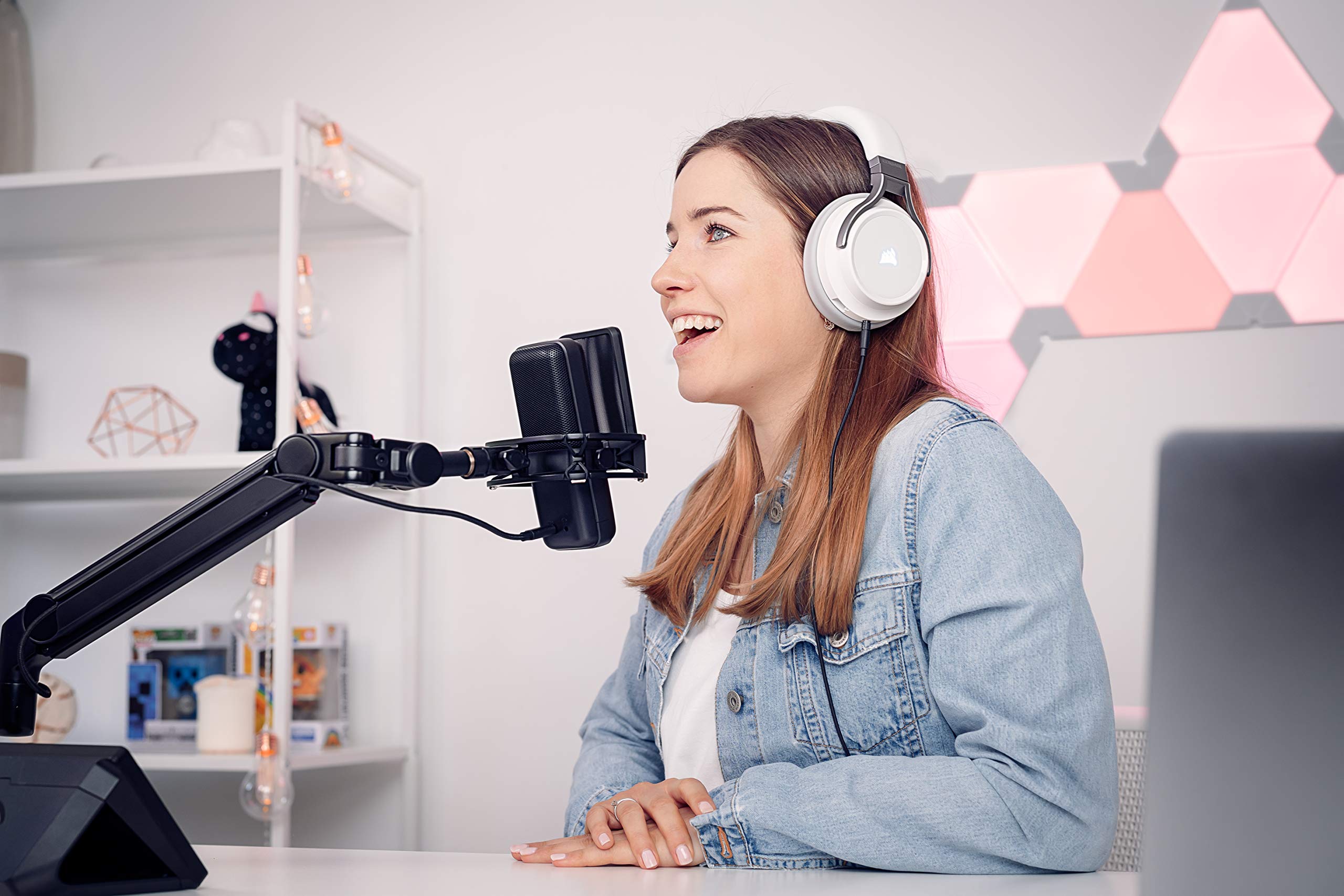 elgato-pop-filter-for-wave-microphones-dual-layer-steel-mesh-magnetic-snap-on image 3