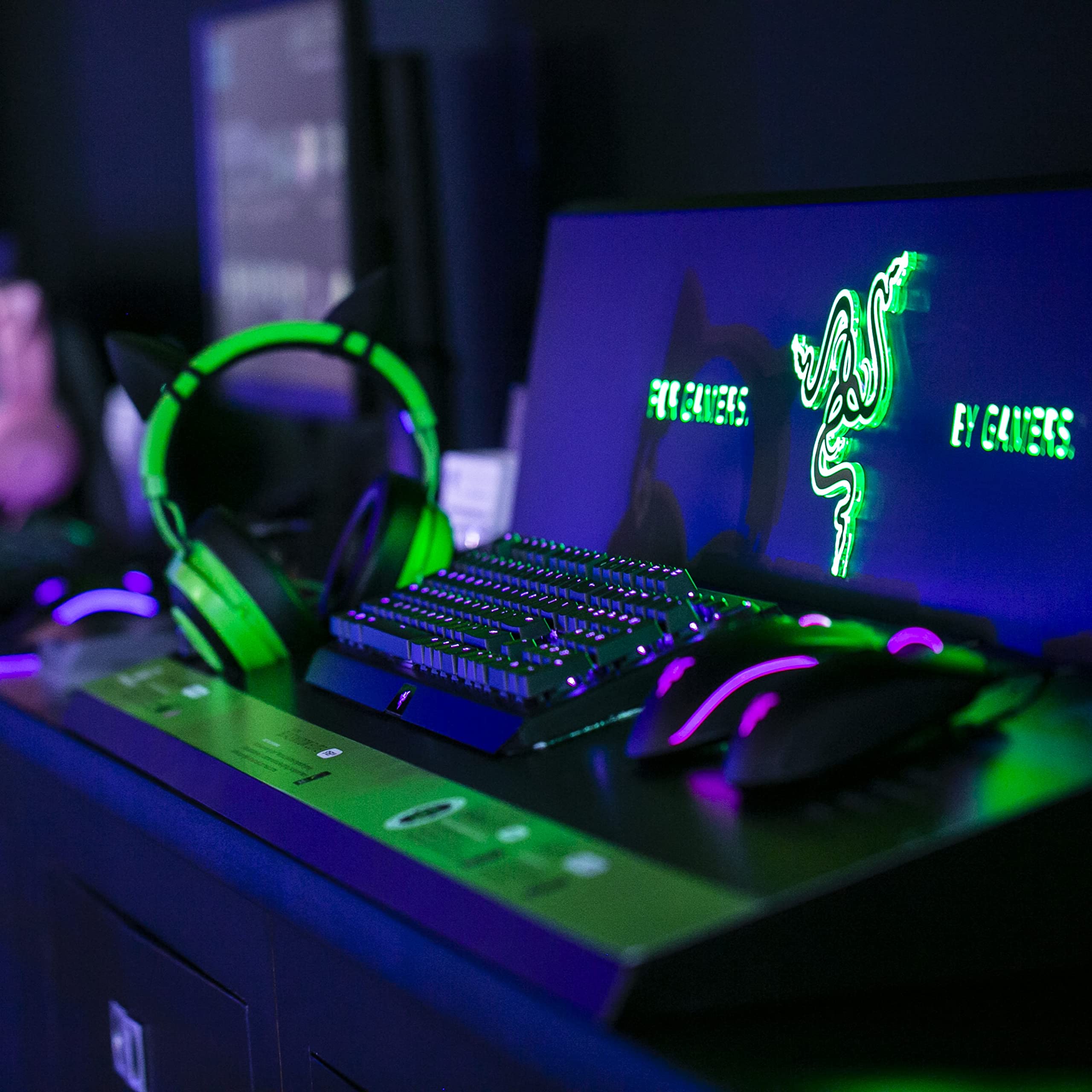 razer-kitty-ears-for-kraken-headsets-quartz-pink image 6