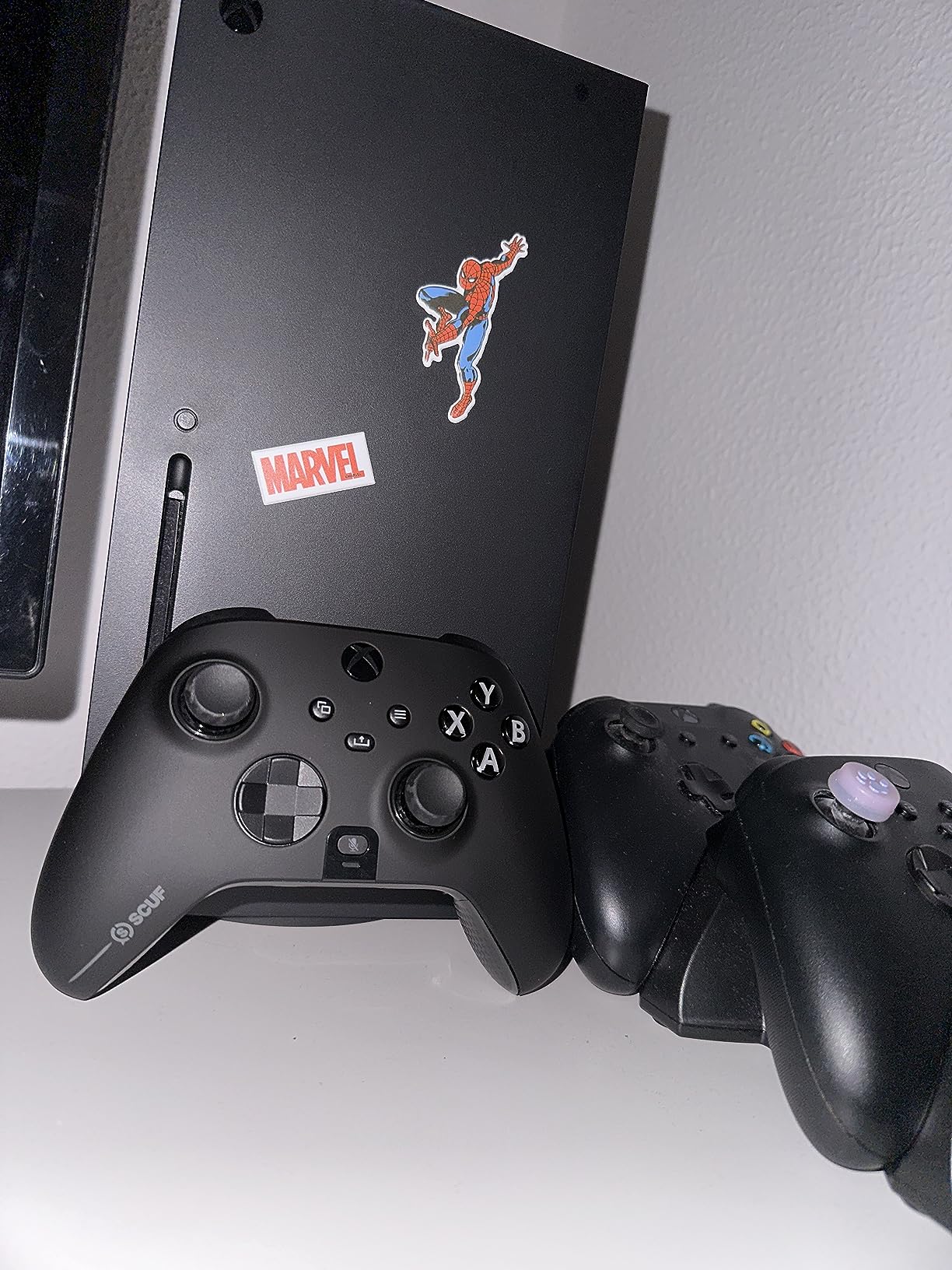 Great controller, but battery life could be better