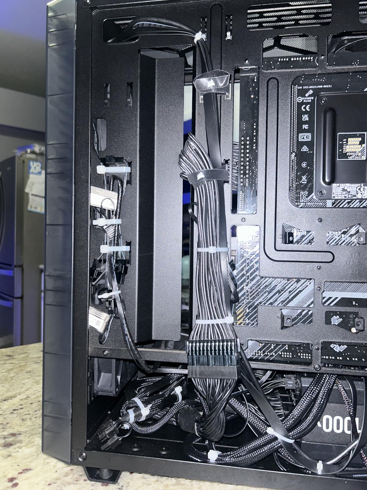 Excellent cable management