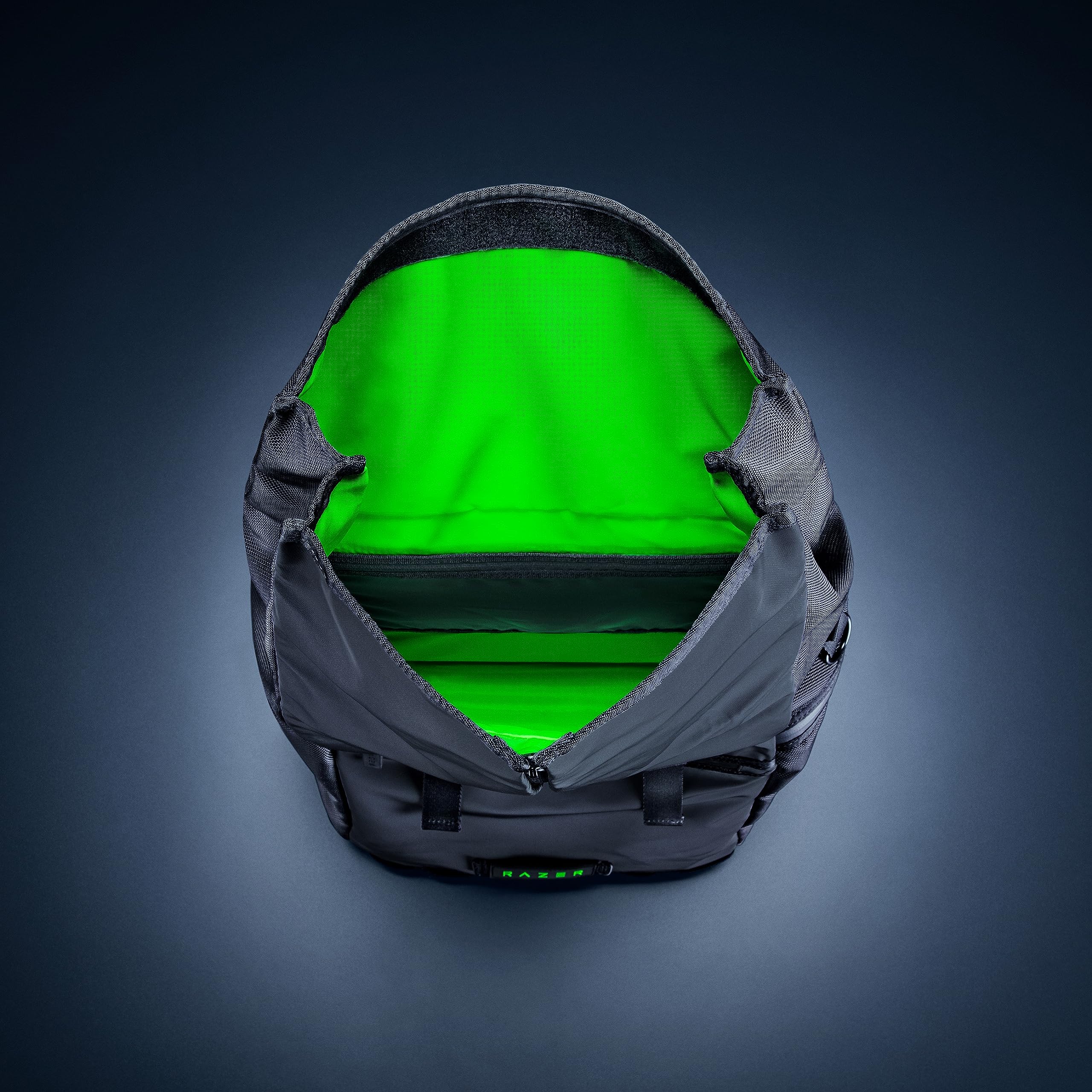 razer-recon-15-rolltop-backpack-water-abrasion-resistant-fits-15-laptops-waterpr image 8