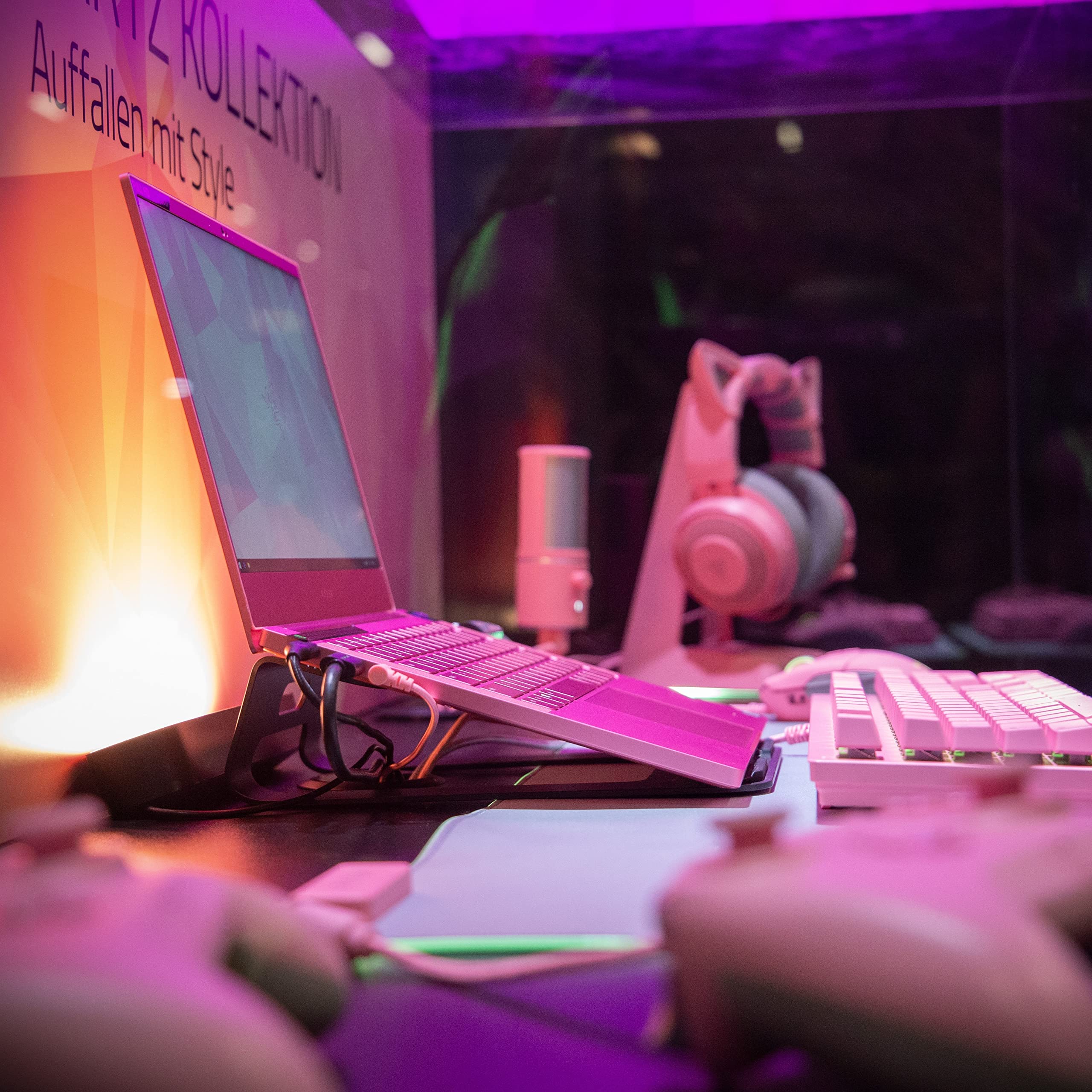razer-kitty-ears-for-kraken-headsets-quartz-pink image 3